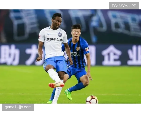 斯图加特中场卡泽尔传球成功率82%,评分6.08未达平均 斯图加特中场卡泽尔传球成功率82%,评分6.08未达平均